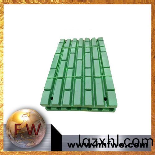 [湖(hu)南(nan)豐偉(wei)]顎(e)式破(po)碎(sui)機顎(e)闆(ban) 迴收廢錳(meng)鋼(gang) 長期收(shou)購